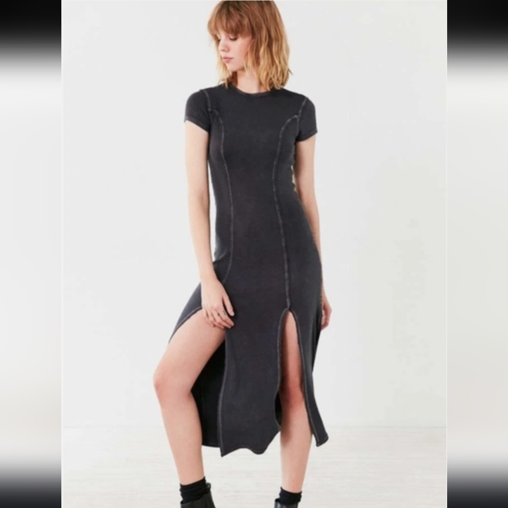 New Urban Outfitters Silencio + Ruido Cynthia Thigh-Slit Knit Midi Dress Small